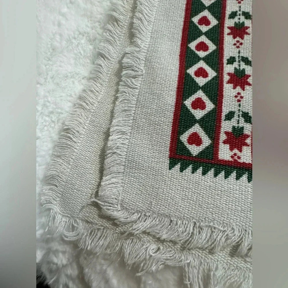 Vintage Placemats Woven Fringed Christmas Holiday Nordic Style Pattern Set of 2 - Picture 3 of 8